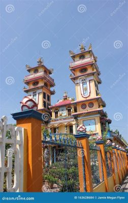 Cao Dai Temple: Renowned Religious Complex with a Unique Blend of Faiths!