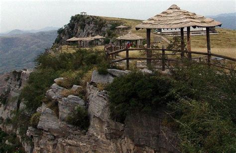  Ezhou Yunmeng Mountain Scenic Area: Tarihi Manzaraların ve Muhteşem Doğanın Uyumu!