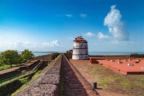  Fort Aguada: 17. Yüzyıl Sömürge İmparatorluğunun Muhteşem Bir Mirası!